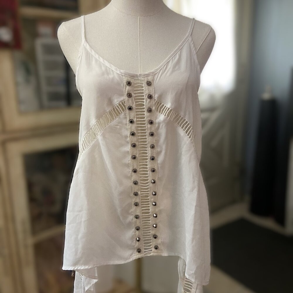 BEAUTIFUL HAUTE MONDE JR XL WITH STUDS AND OPEN-MESH CABLE TYPE TRIM